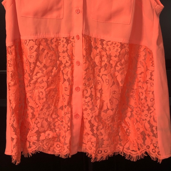 Bebe Tank Top - Picture 2 of 4